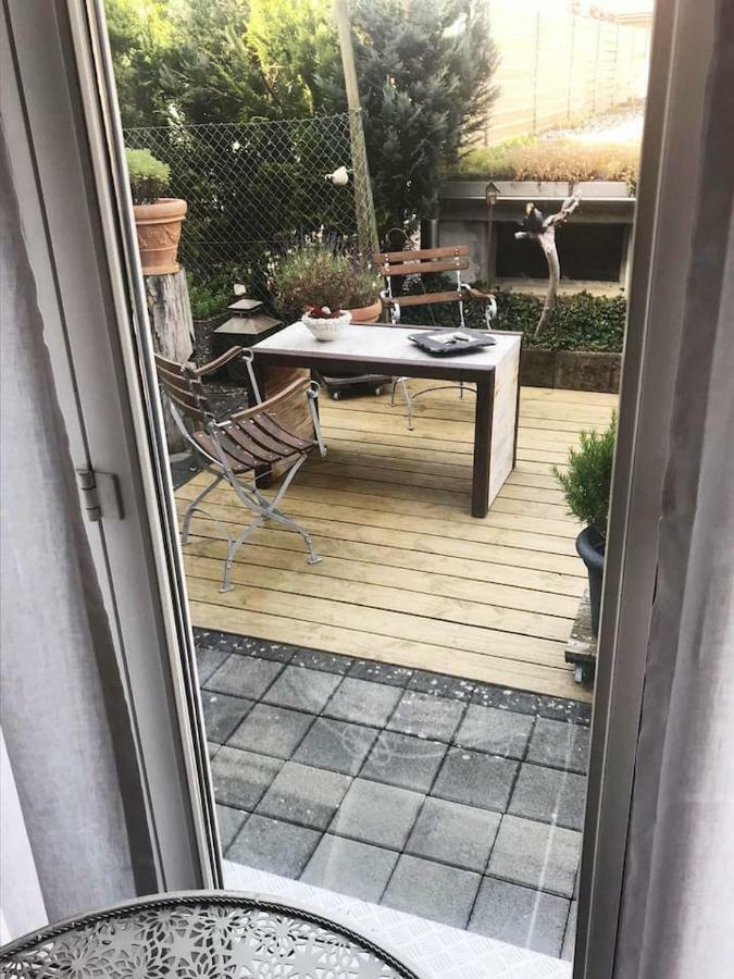 Gartenzimmer Rubigen Екстериор снимка